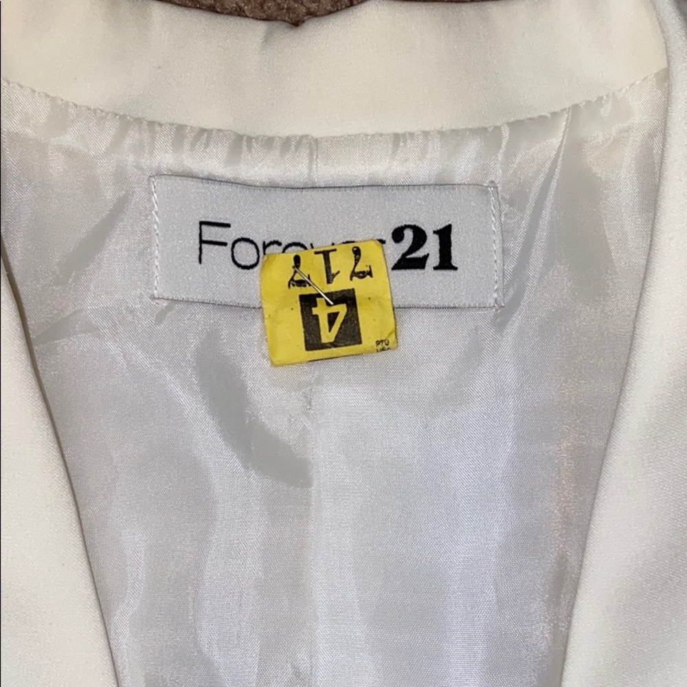 Vest - Picture 3 of 6